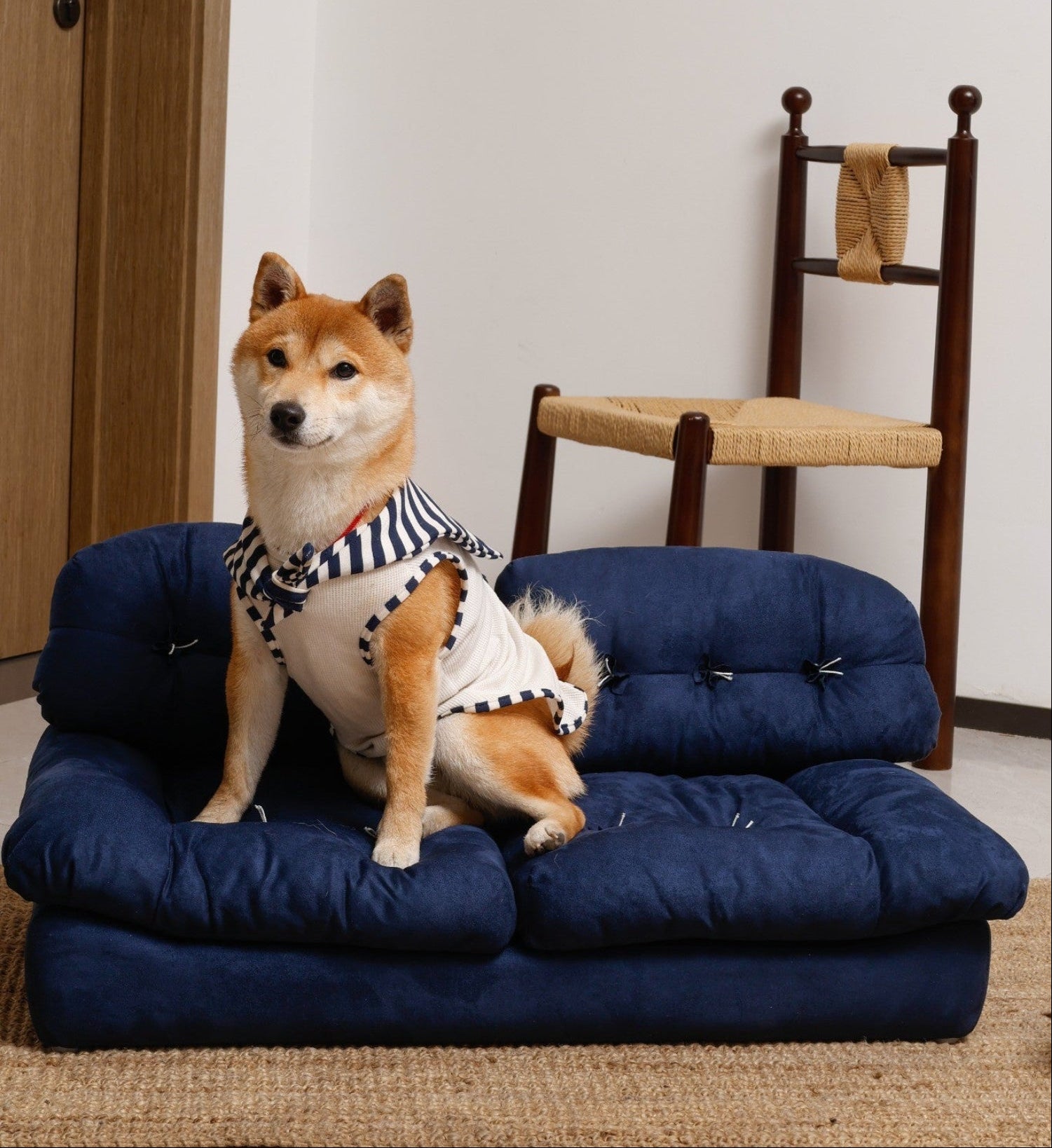 Tail Furniture Luxury Plush Pet Sofa Bed